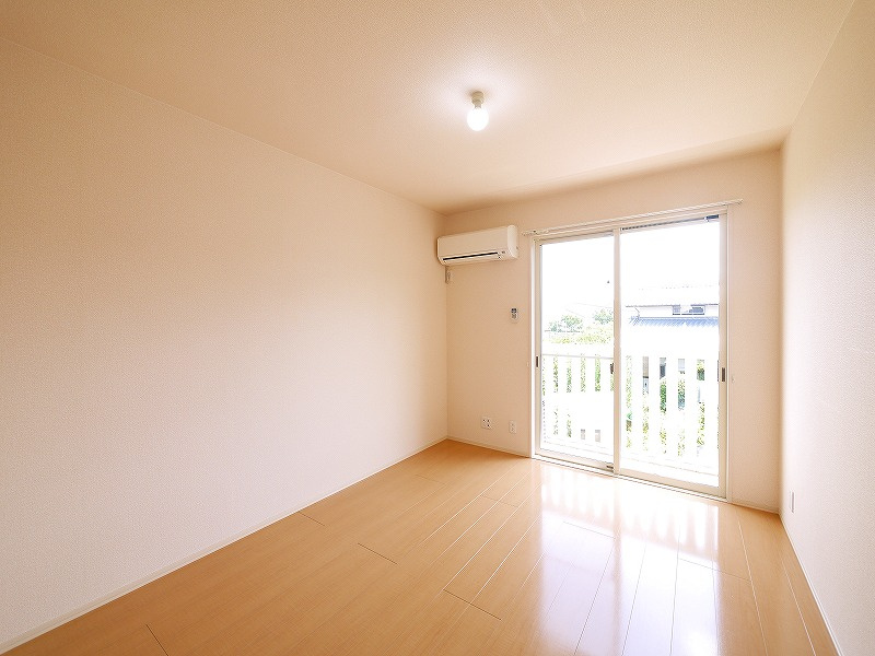 カリュオンの居間・リビング|こちらの居間で趣味の時間をお楽しみください