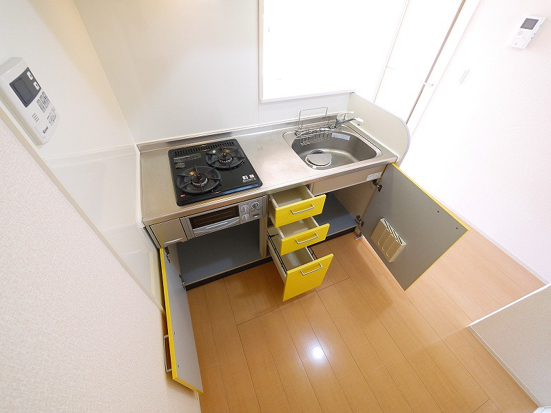 カリュオンのキッチン|きれいなキッチンです