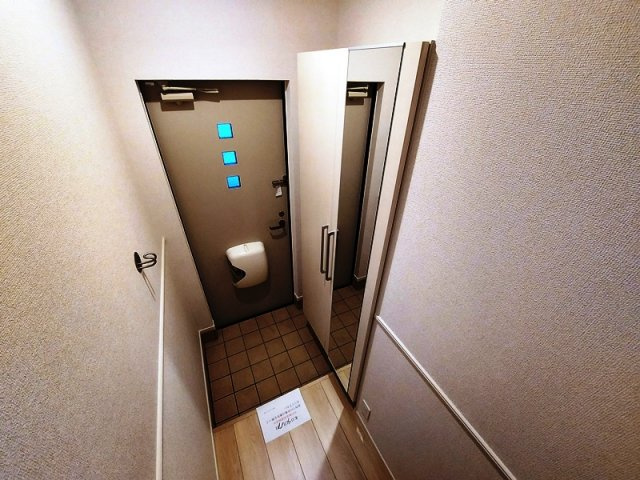 フィオーレ Ⅱの玄関