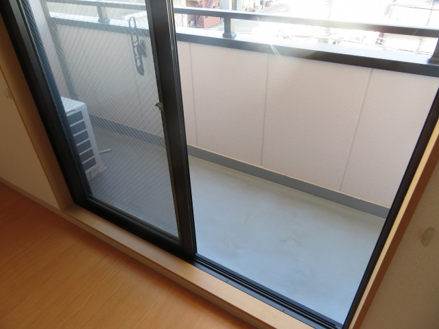 メルベーユ高井田のバルコニー