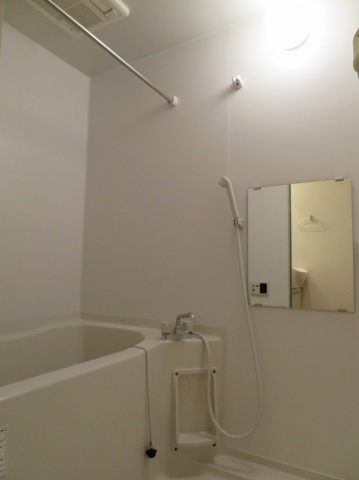 メルベーユ高井田の浴室