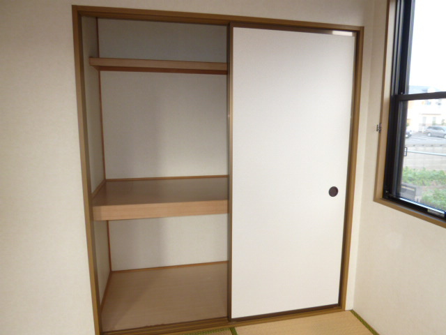 メゾンヴァントワァＢの収納