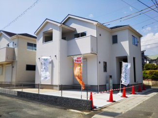 【外観】 | 平日・休日問わずご案内可能です！
お気軽にお問い合わせ下さい☆