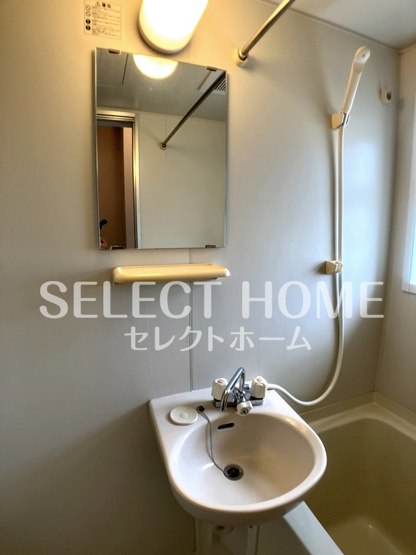 【洗面所】 | 私の家Ⅱ | ゆったりとスペースのある洗面所
同型タイプです