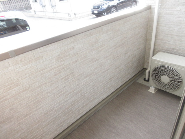 【バルコニー】