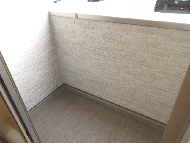 【バルコニー】