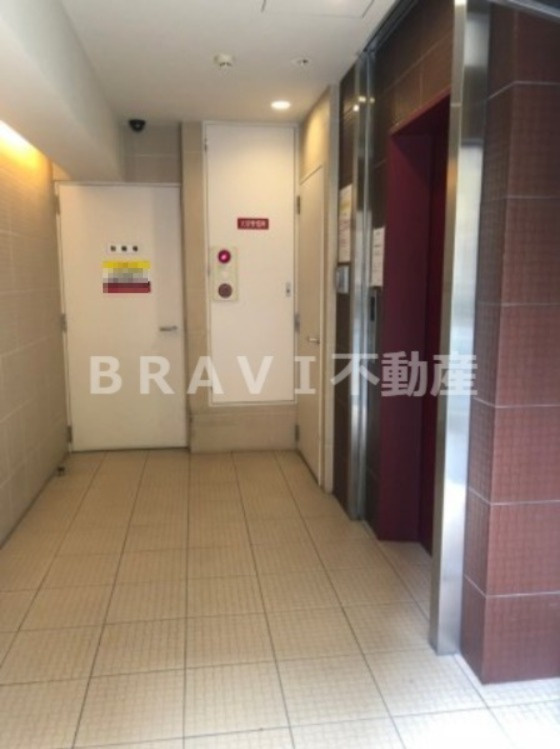 mosaique（モザイク）　BRAVI不動産のロビー|【mosaique】毎日通るロビーはこのようになっています