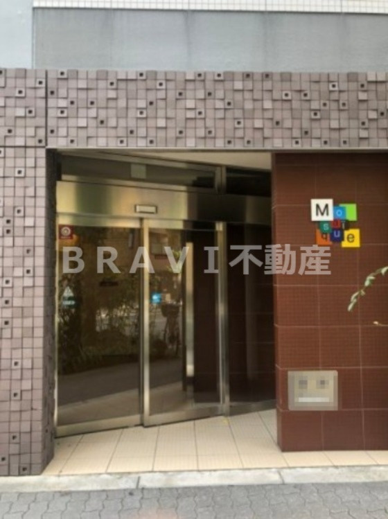 mosaique（モザイク）　BRAVI不動産のエントランス|【mosaique】ゆとりのあるエントランスです