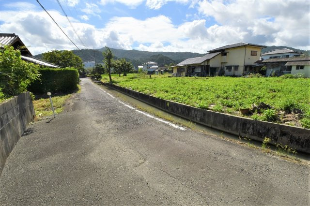 西宮町土地の前面道路含む現地写真
