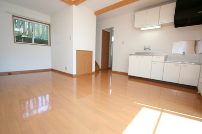 【居間・リビング】 | フレンズハウス久慈浜ⅡＤ | リビング