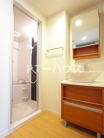 リブリ・幕張本郷の玄関