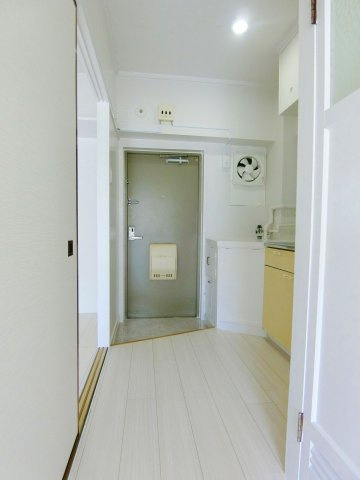 ビレッジハウス安倍2号棟の玄関|308の写真