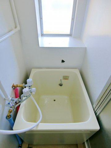 ビレッジハウス安倍2号棟の浴室|308の写真