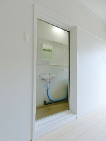 ビレッジハウス安倍2号棟の洗面所|308の写真