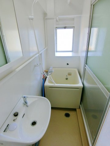 ビレッジハウス安倍2号棟の浴室|308の写真