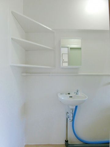 ビレッジハウス安倍2号棟の洗面所|308の写真