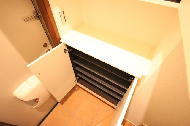 メゾン・ソレイユ長栄寺の収納