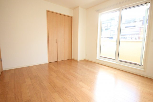 メゾン・ソレイユ長栄寺の洋室