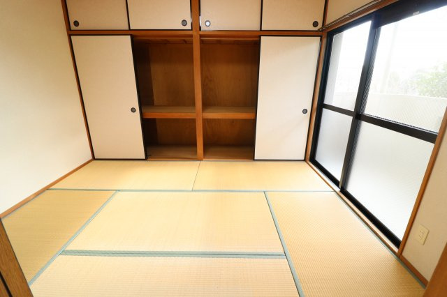 ラ・フォーレ峯の和室