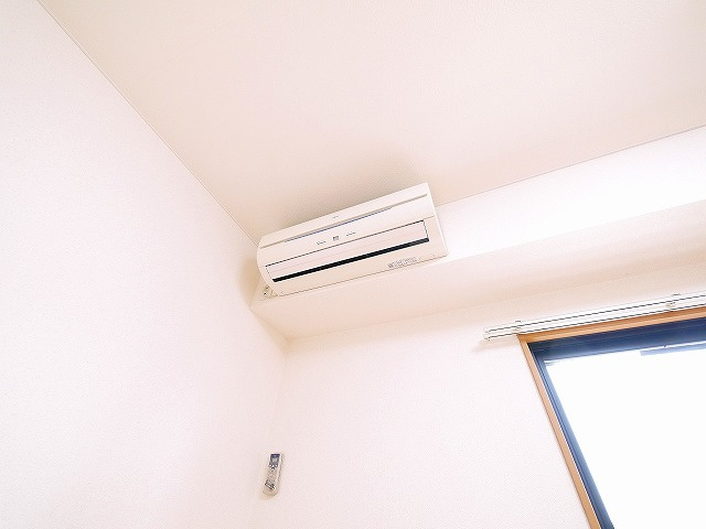 セレーノ東生駒Ａ棟の設備|エアコン