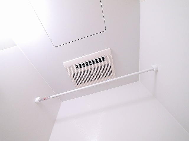 セレーノ東生駒Ａ棟の設備|浴室乾燥付き