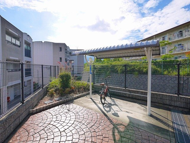 セレーノ東生駒Ａ棟のその他共用部分|駐輪場