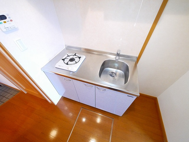 セレーノ東生駒Ａ棟のキッチン|使いやすいキッチンです