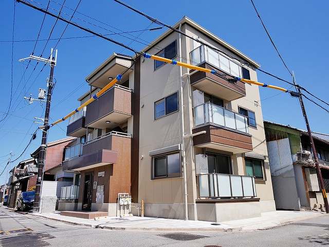 クレア・ド・ルーン紀寺