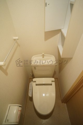 メイプルレジデンスのトイレ|参考、同建物・反転間取りの号室