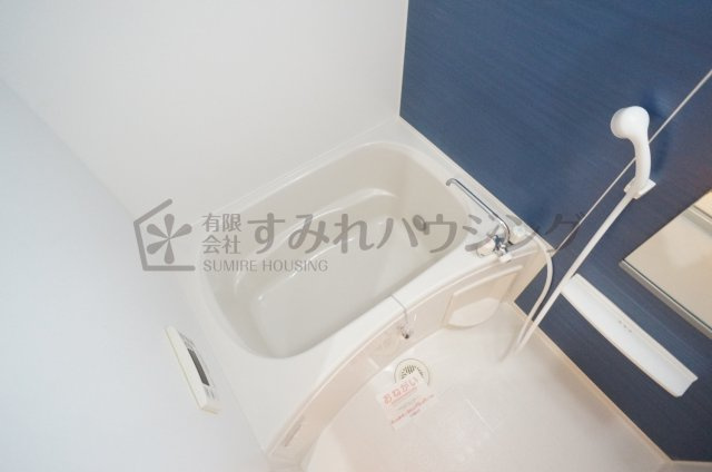 メイプルレジデンスの浴室|参考、同建物・反転間取りの号室