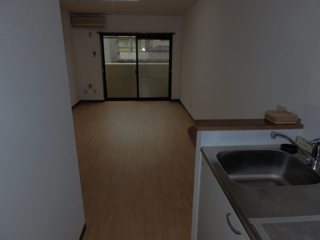 ベルナール東青田のキッチン