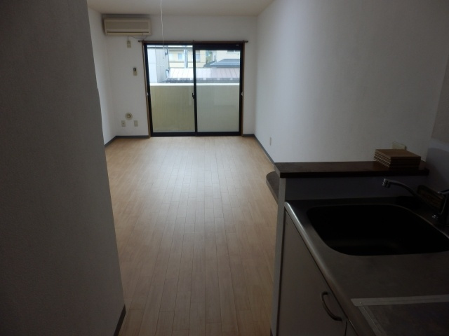 ベルナール東青田のキッチン