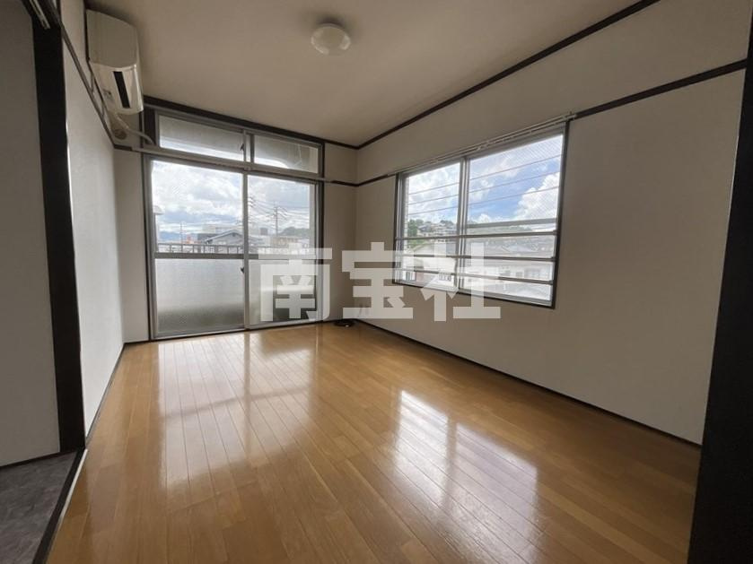 【居間・リビング】