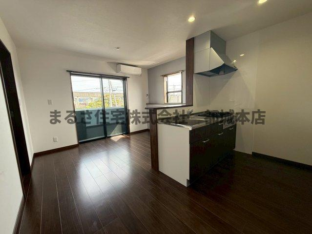 CUORE MIYAMARUの居間・リビング