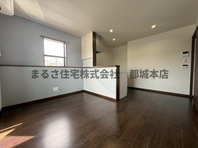 CUORE MIYAMARUの居間・リビング