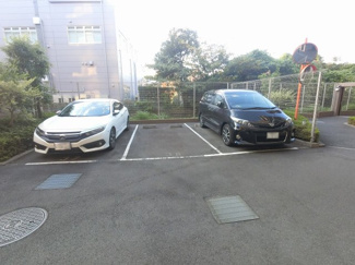 【駐車場】 | 平置き駐車場です。