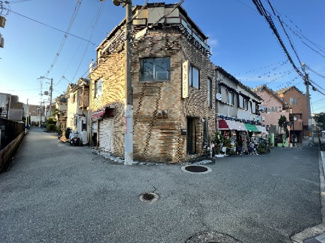 【前面道路含む現地写真】 | 周辺交通量の少ない地域ですので、お子様にも安心です♪