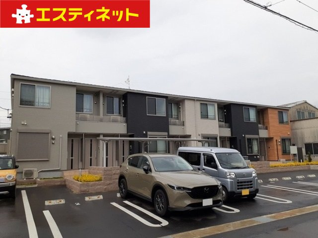 シャンポール新居の外観