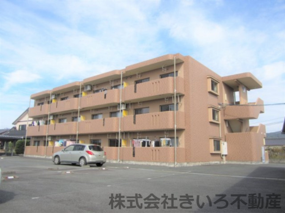 ピオーネハイツ