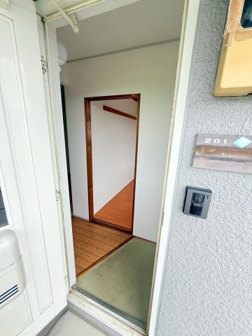 プラザハウスAの玄関