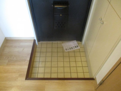 【玄関】 | エレガントライフ岸里