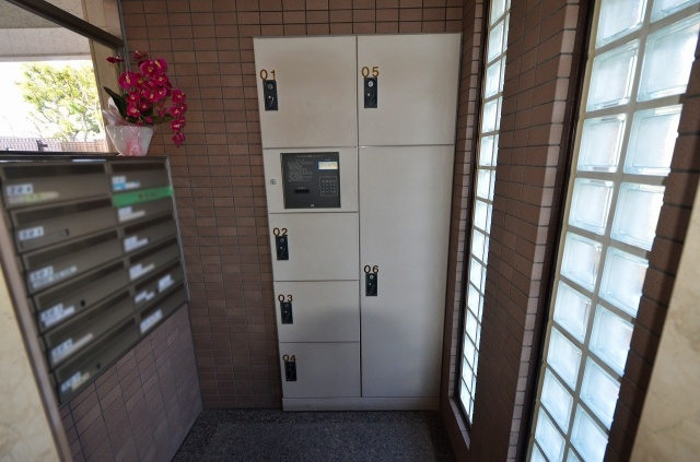 宅配ボックス