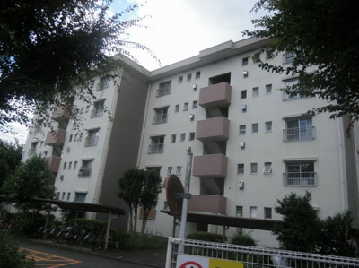 【外観】 | 車返団地1街区17号棟 | 総戸数650戸のビッグコミュニティ。