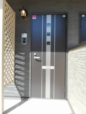 【エントランス】 | トリニティ岩村田 Ⅱ