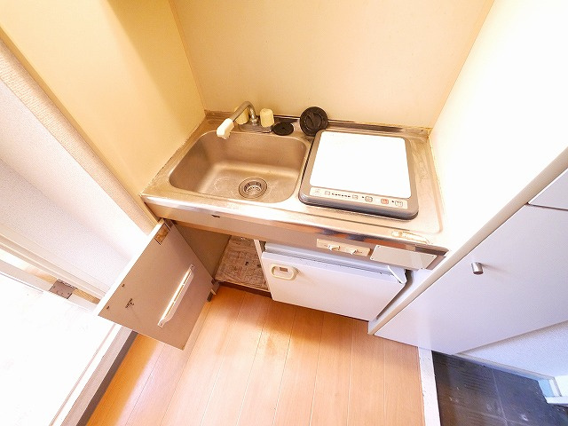 シティパレス新大宮P-5のキッチン