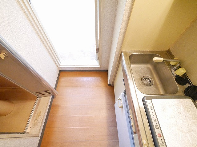 シティパレス新大宮P-5のキッチン