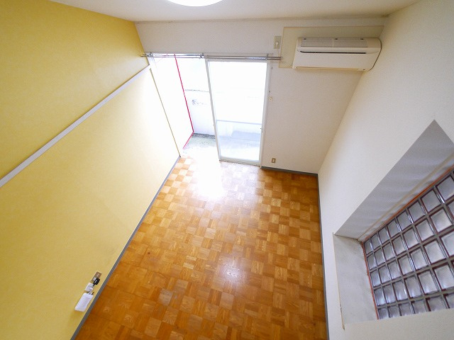 シティパレス新大宮P-5の居間・リビング