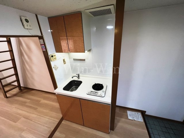 ハイライフ花中のキッチン