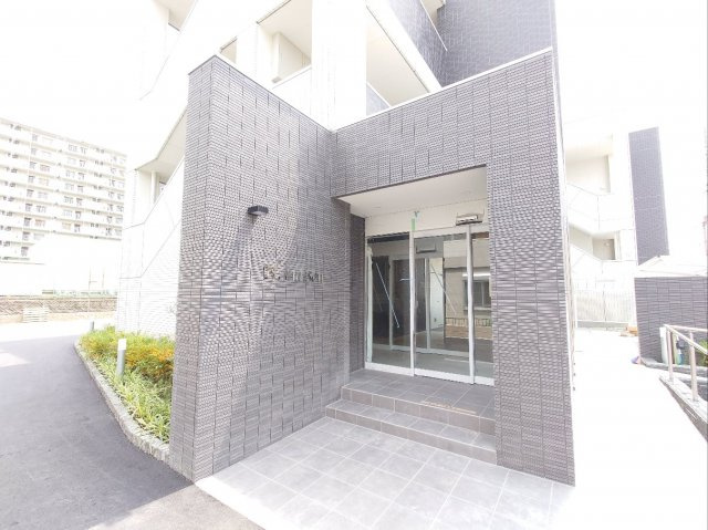 N.MAISONのエントランス