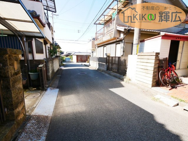 【前面道路含む現地写真】 | 加古川市平岡町西谷　土地 | JR東加古川駅まで徒歩約8分です。